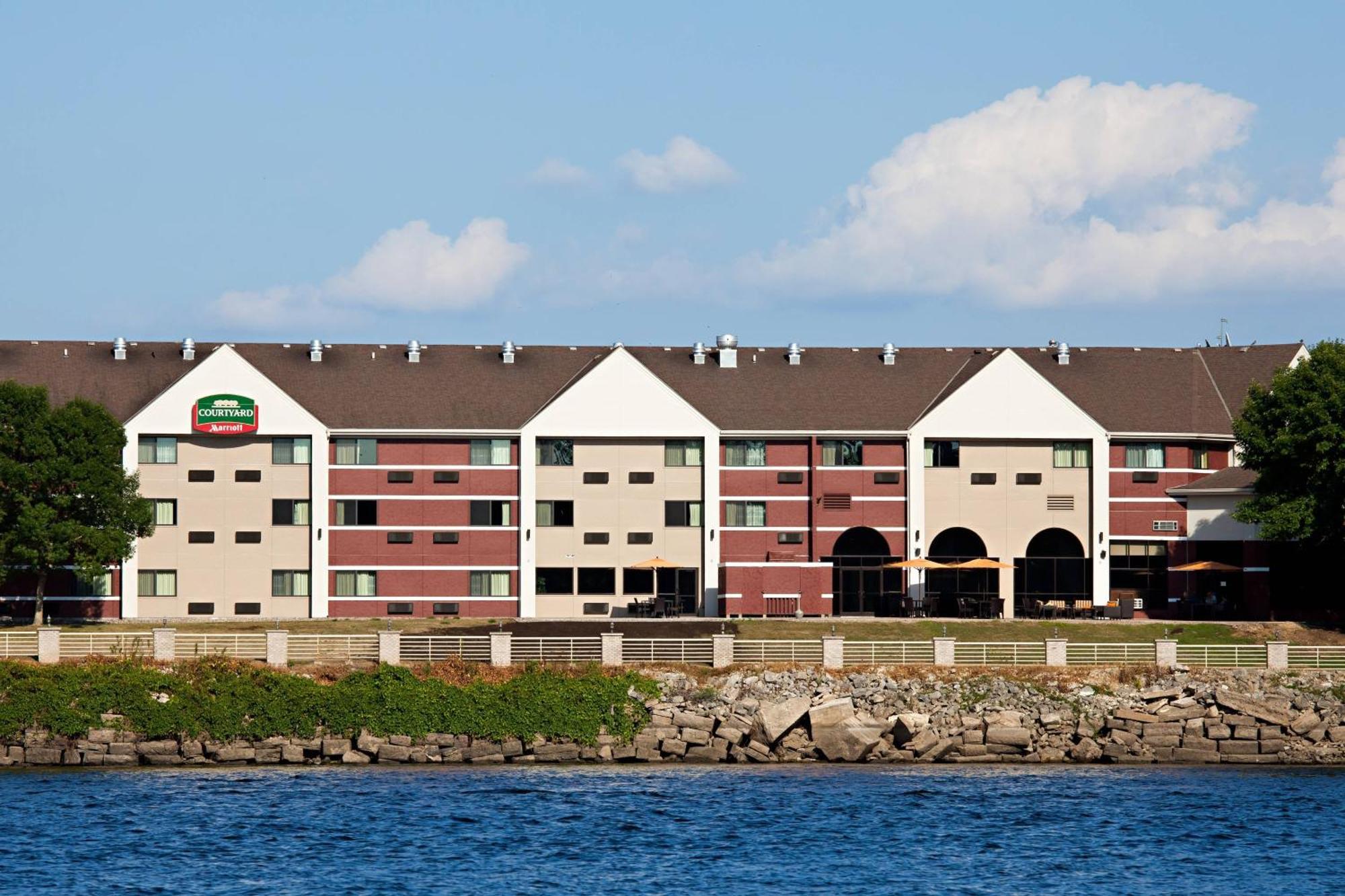 Courtyard La Crosse Downtown/Mississippi Riverfront Hotel Luaran gambar